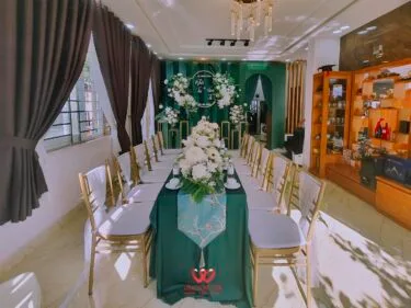 Trang Trí Nhà Lễ đính Hôn Tông Trắng Xanh (11)